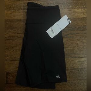 ALO Biker Shorts Black L NWT